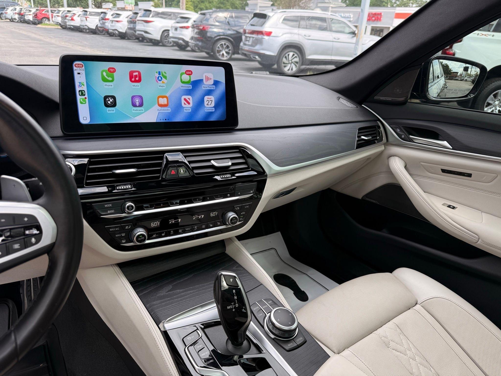 BMW 5-Series  2022