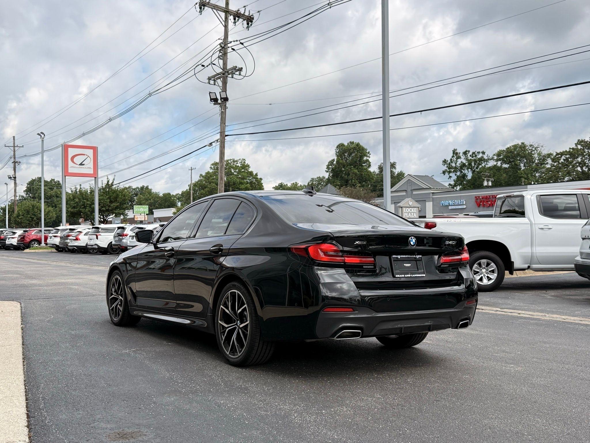 BMW 5-Series  2022