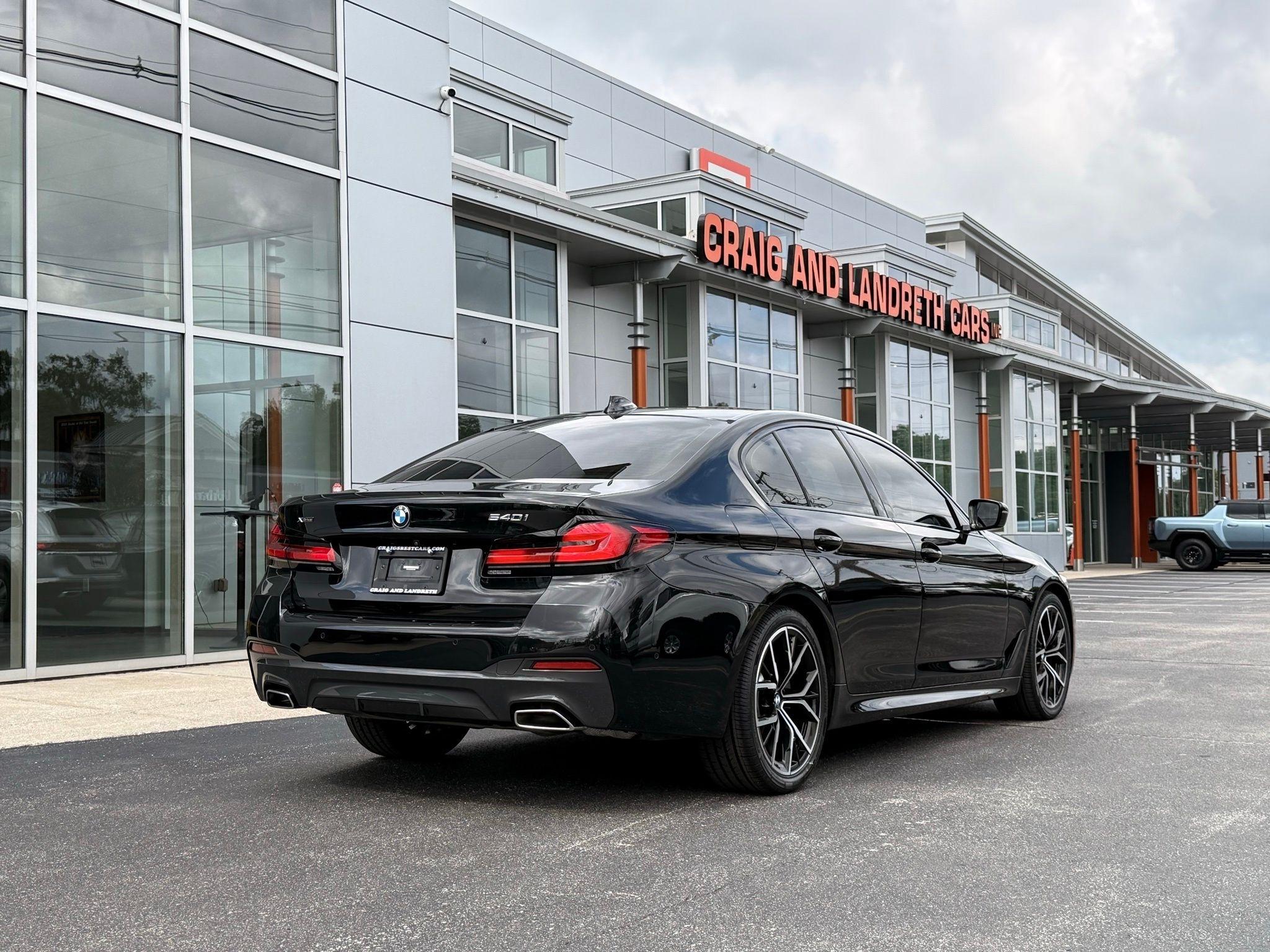 BMW 5-Series  2022