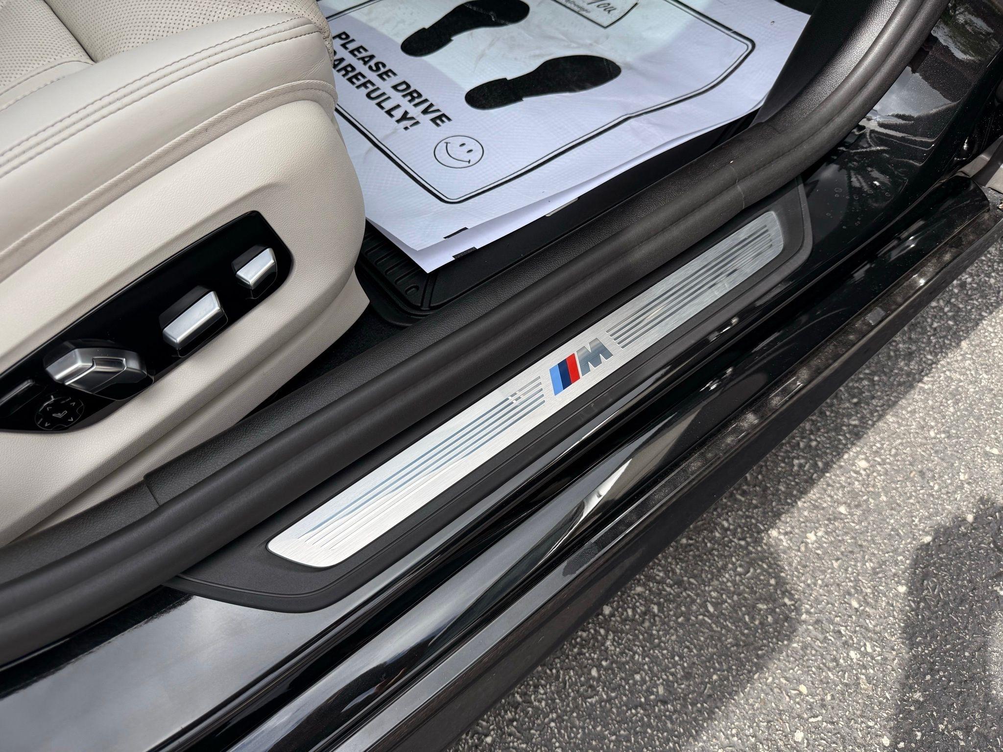 BMW 5-Series  2022
