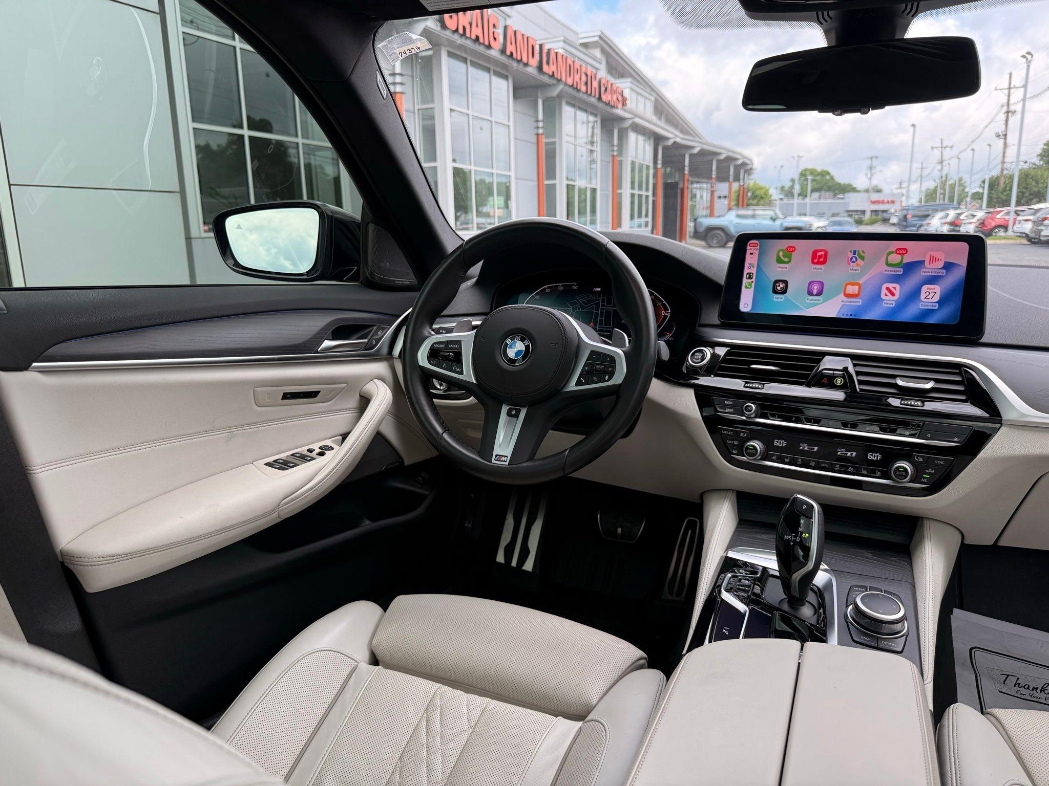 BMW 5-Series  2022