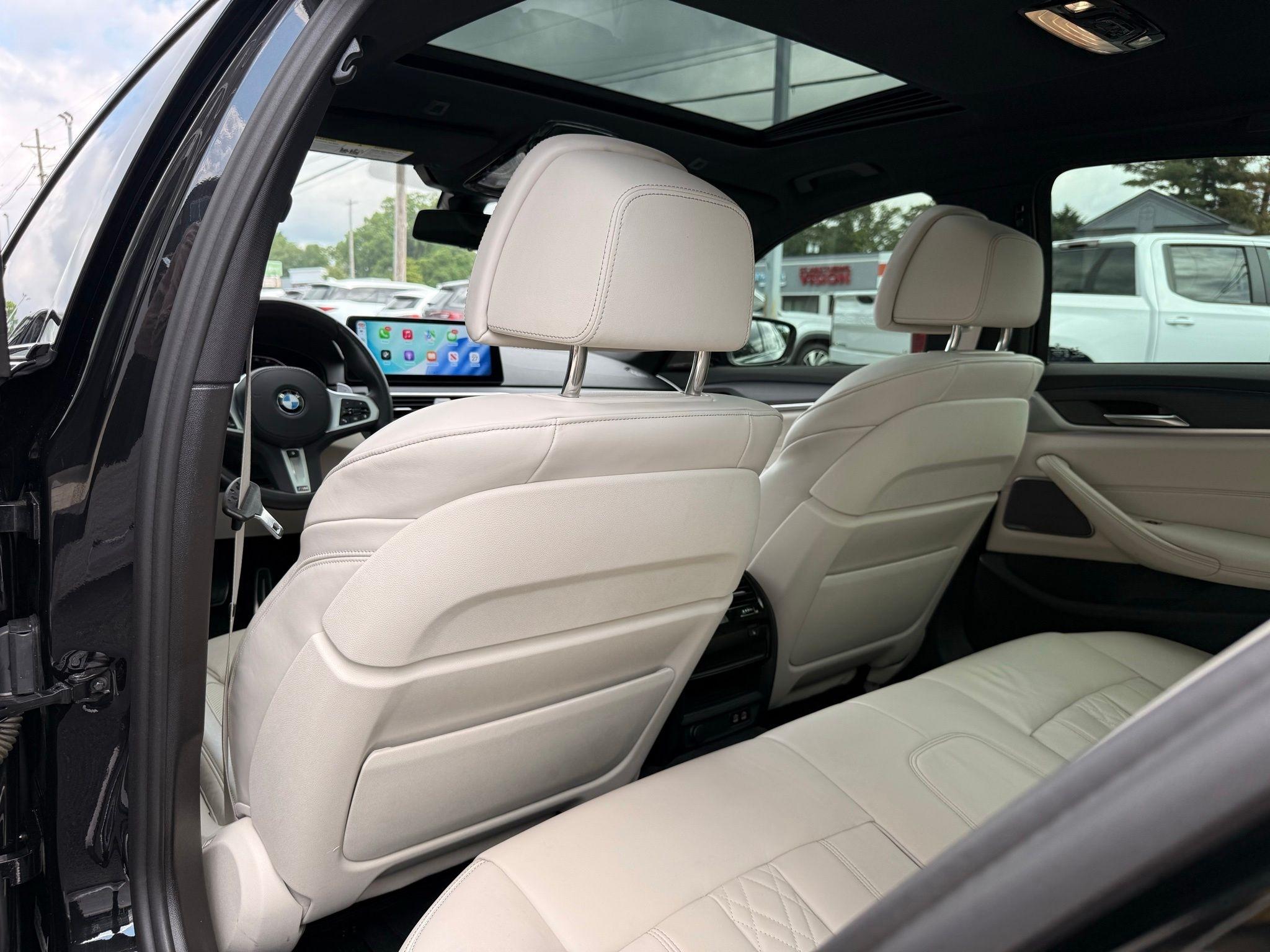 BMW 5-Series  2022