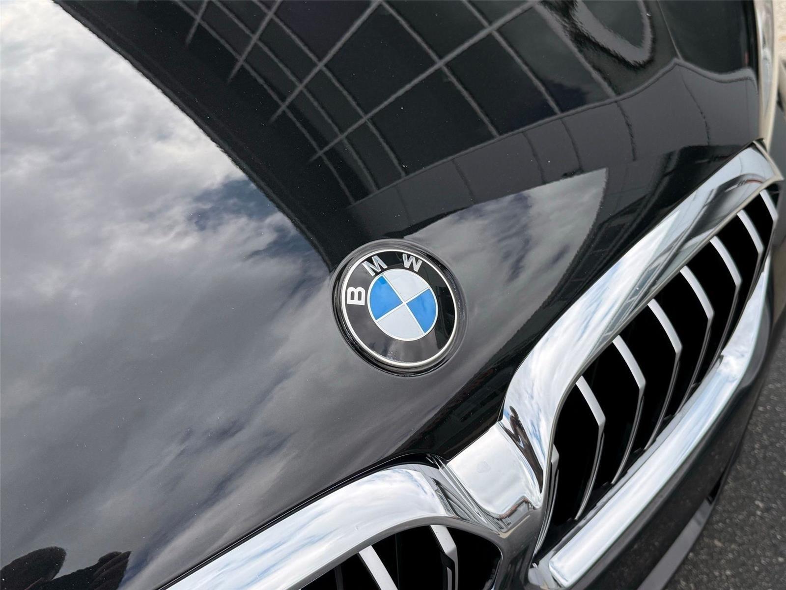 BMW 5-Series  2022