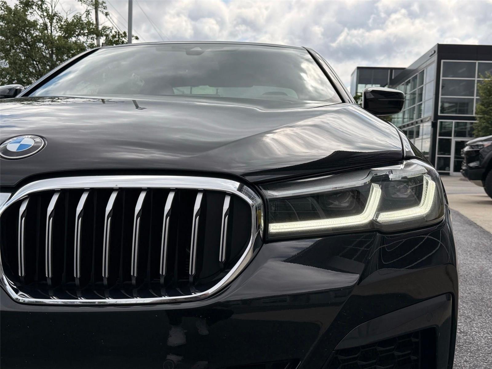 BMW 5-Series  2022