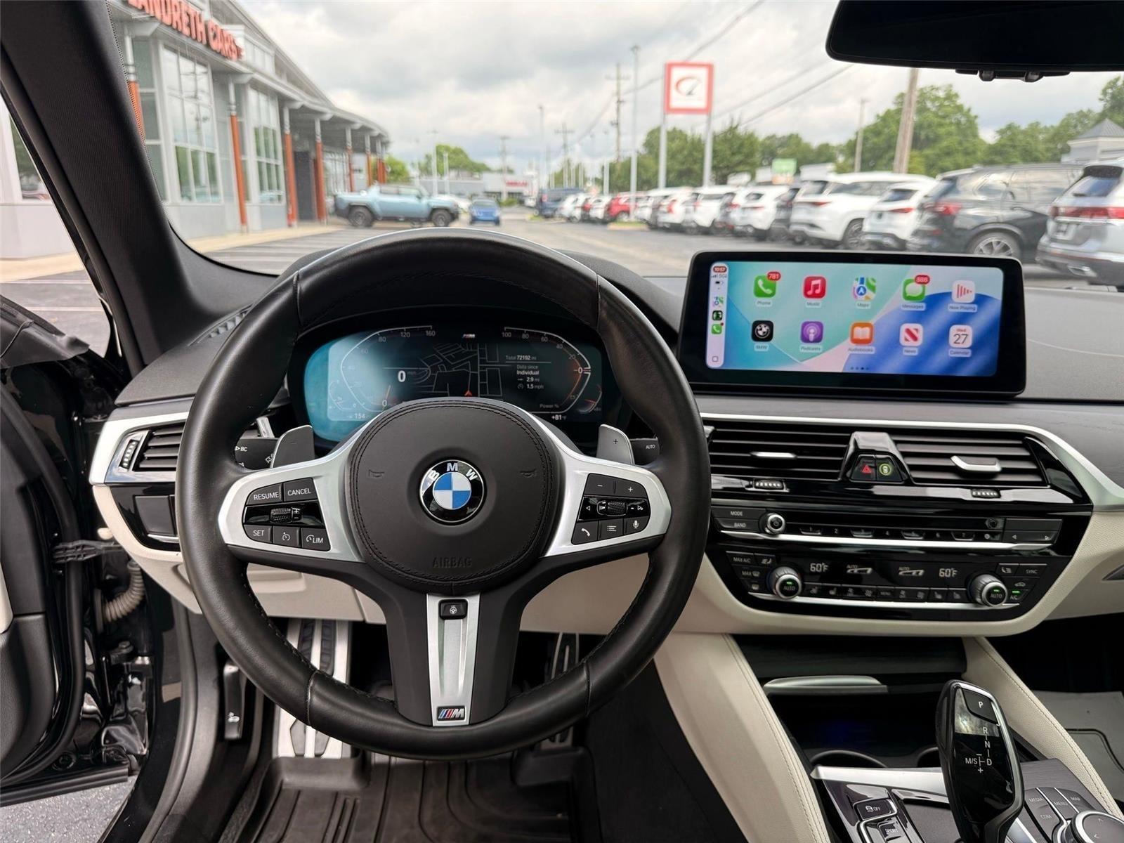 BMW 5-Series  2022