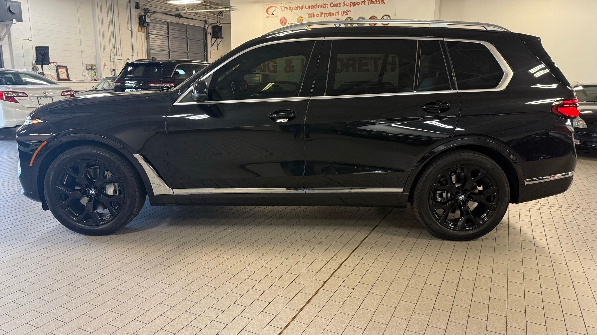 BMW X7  2024