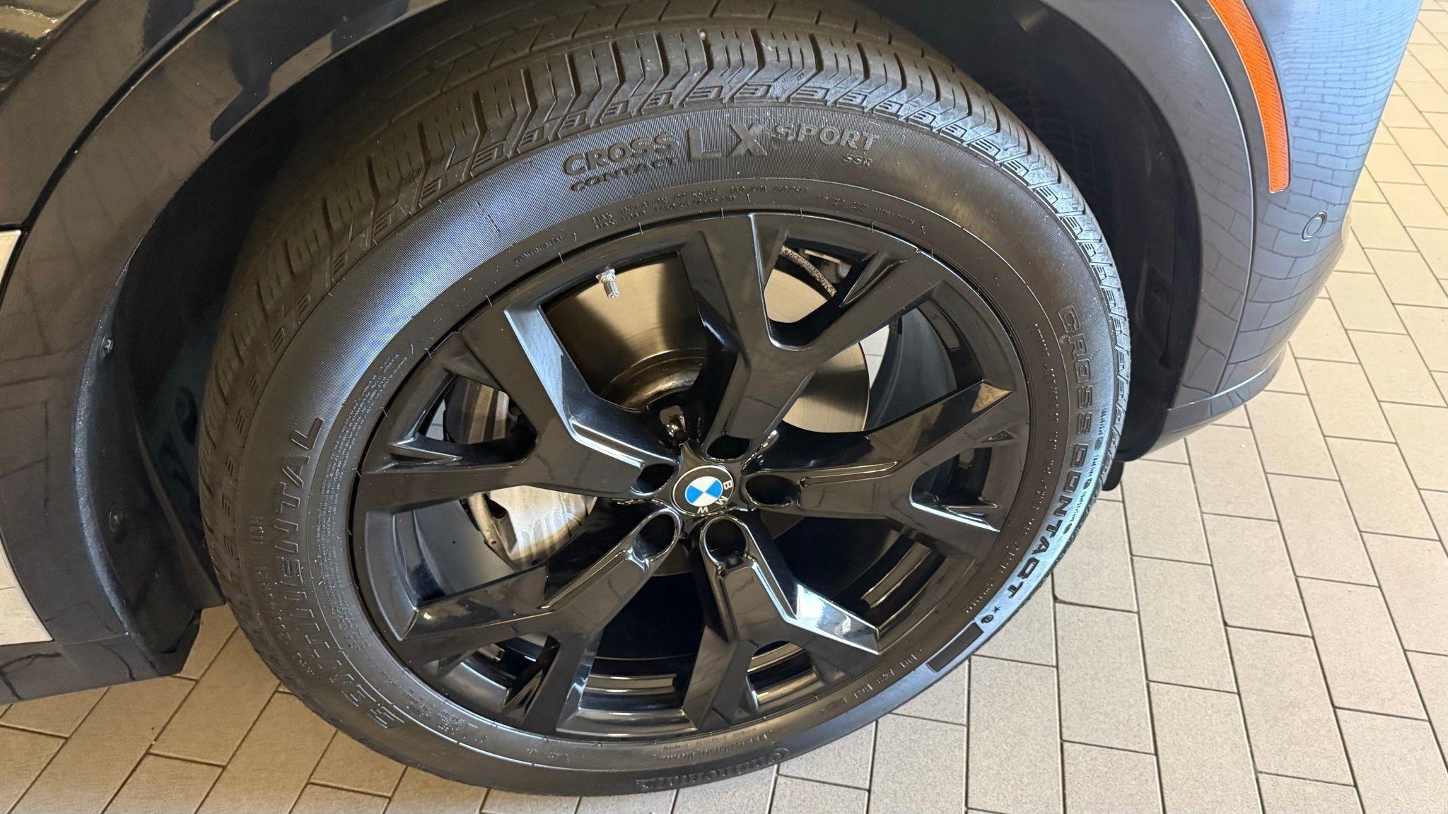 BMW X7  2024