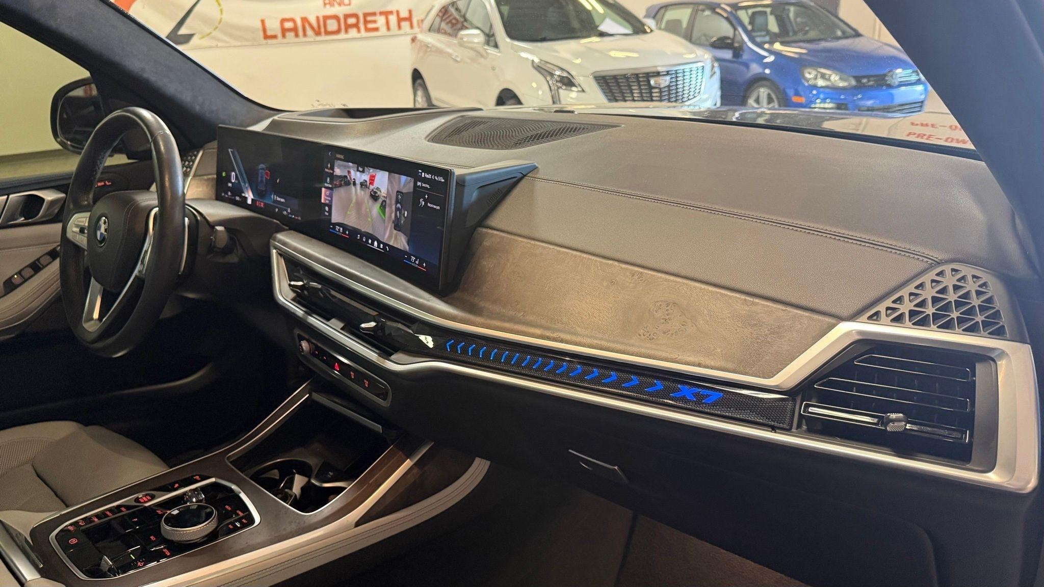 BMW X7  2024