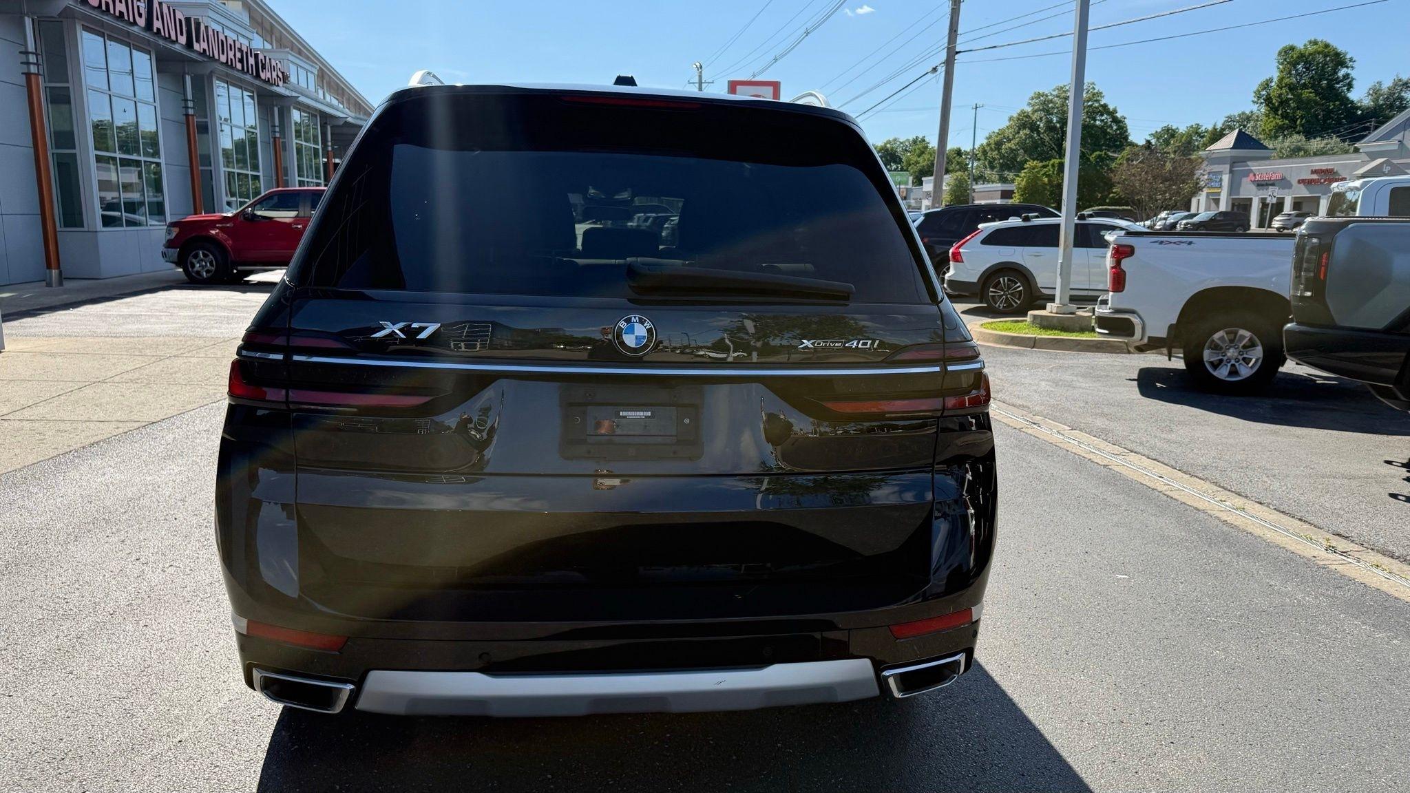 BMW X7  2024