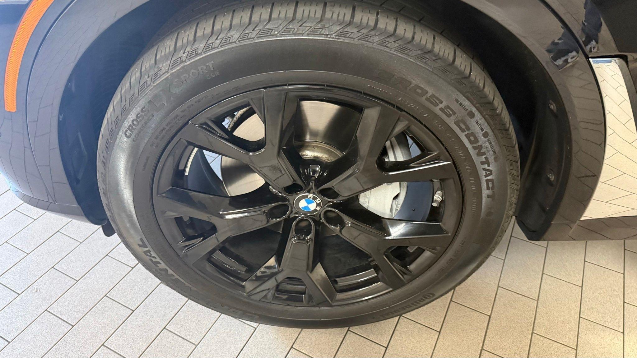 BMW X7  2024