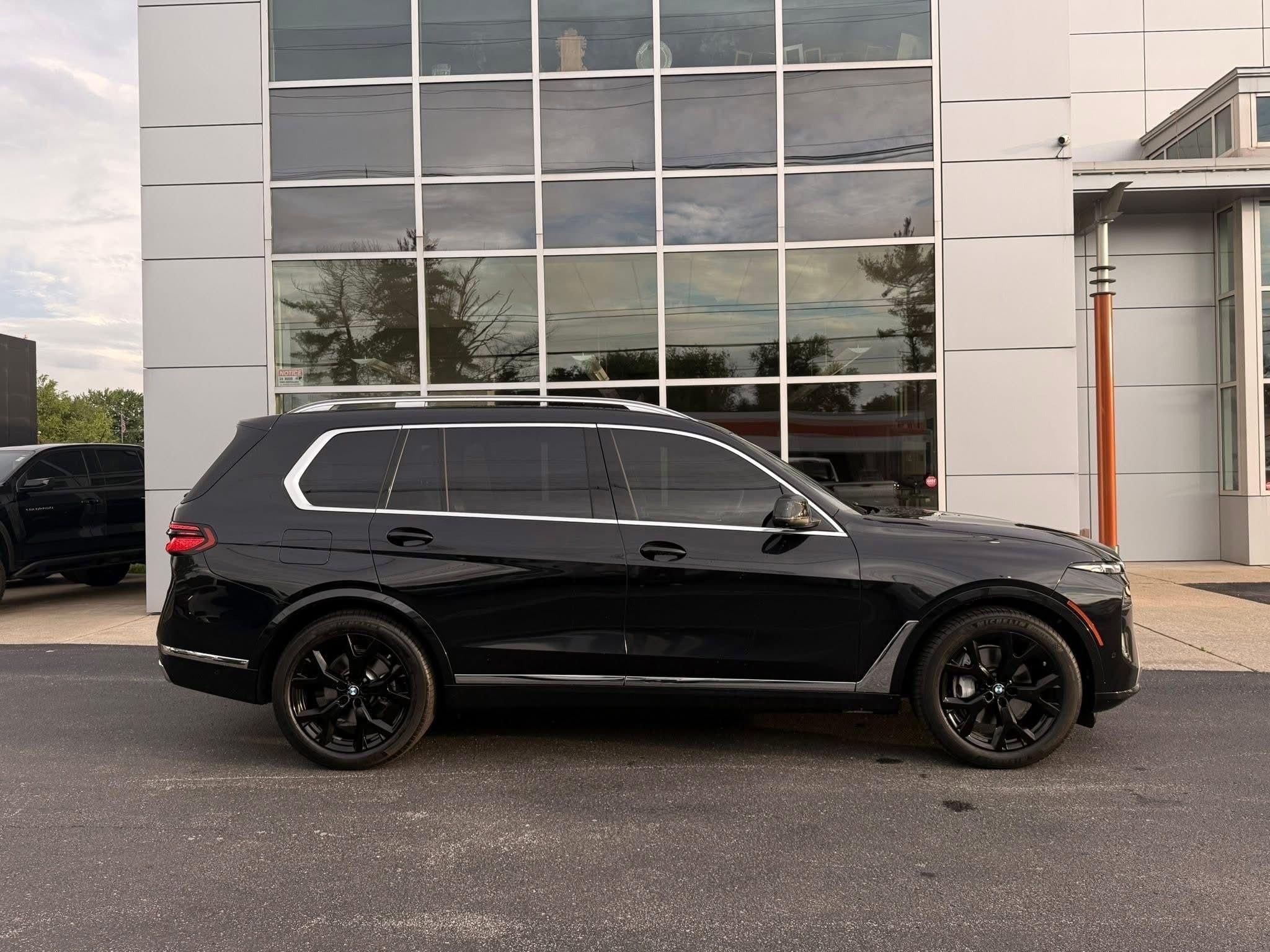 2024 BMW X7 xDrive40i's photo