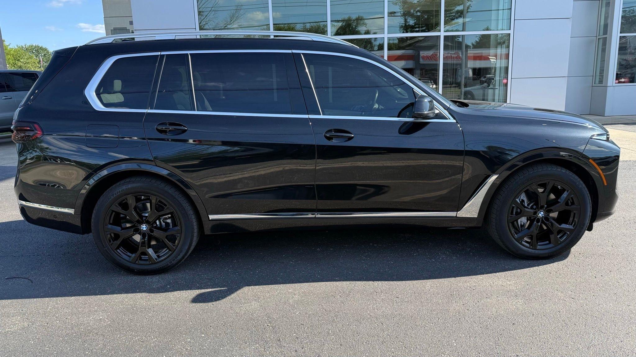 BMW X7  2024