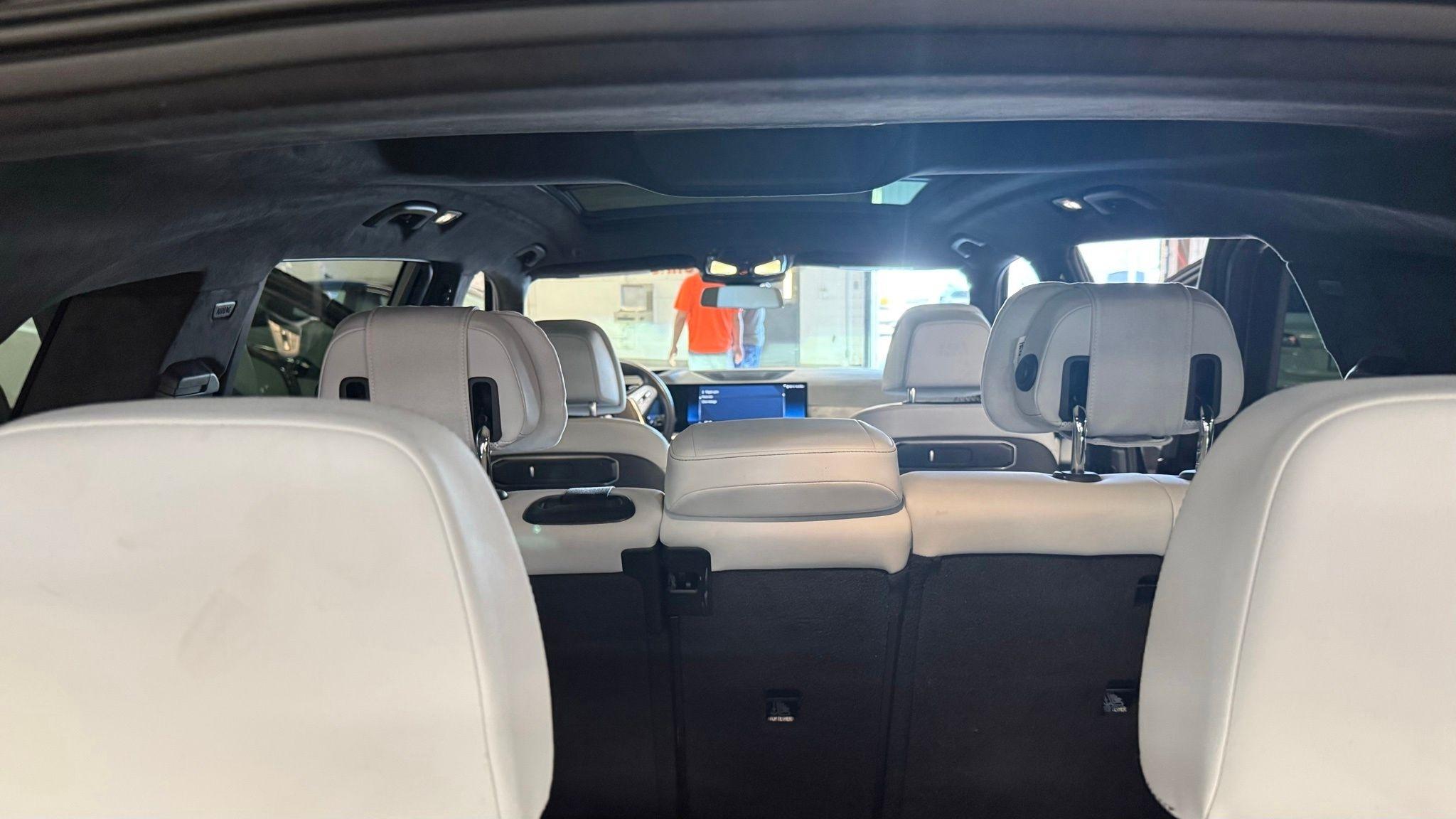 BMW X7  2024