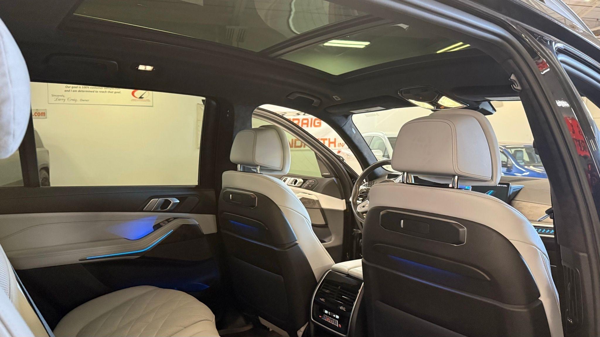 BMW X7  2024
