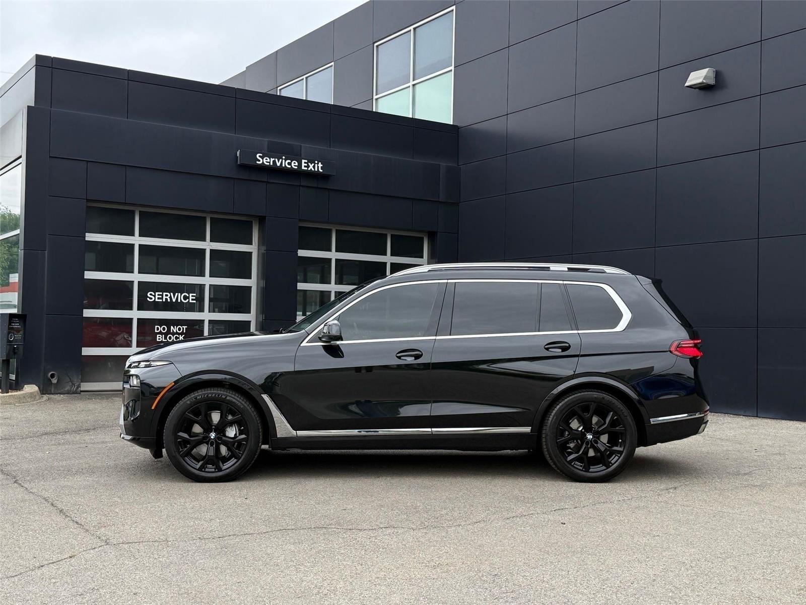 BMW X7  2024