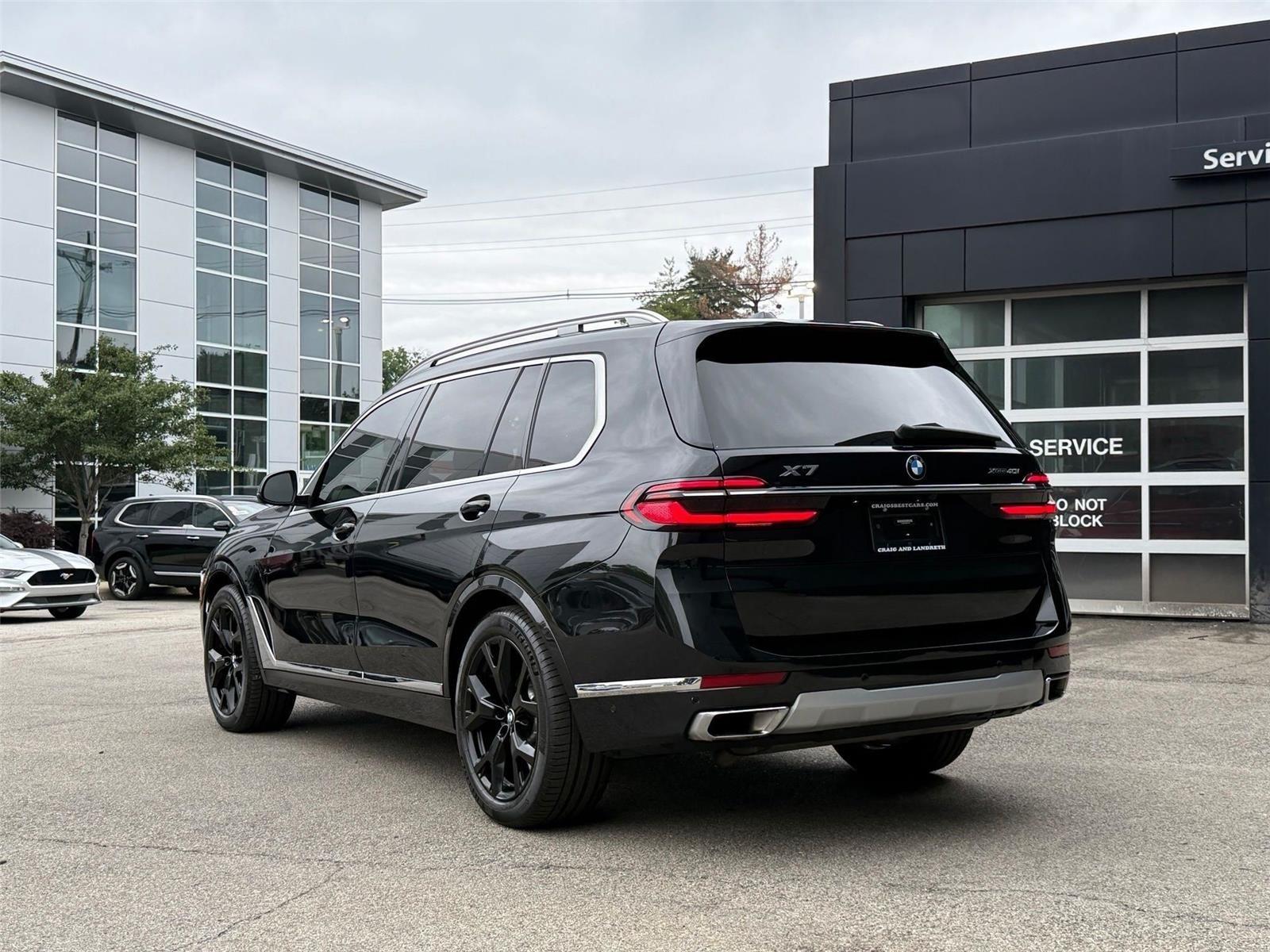 BMW X7  2024