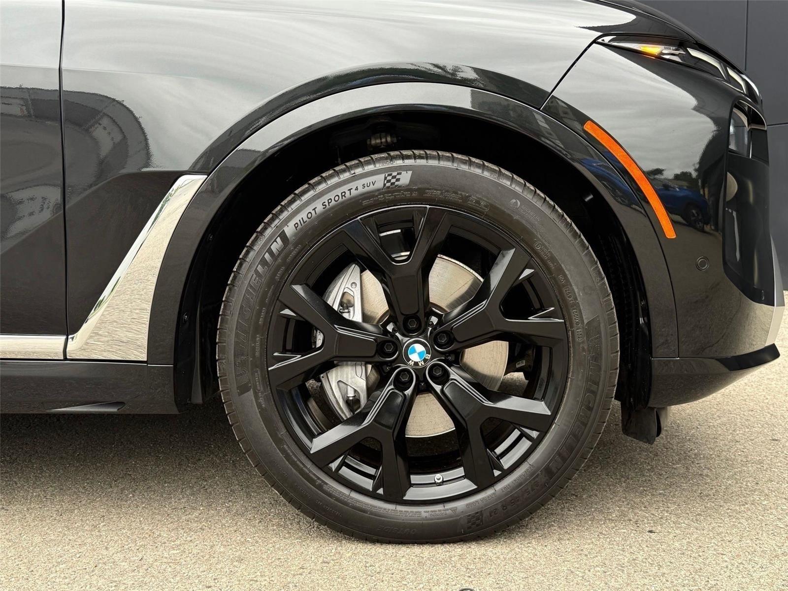 BMW X7  2024