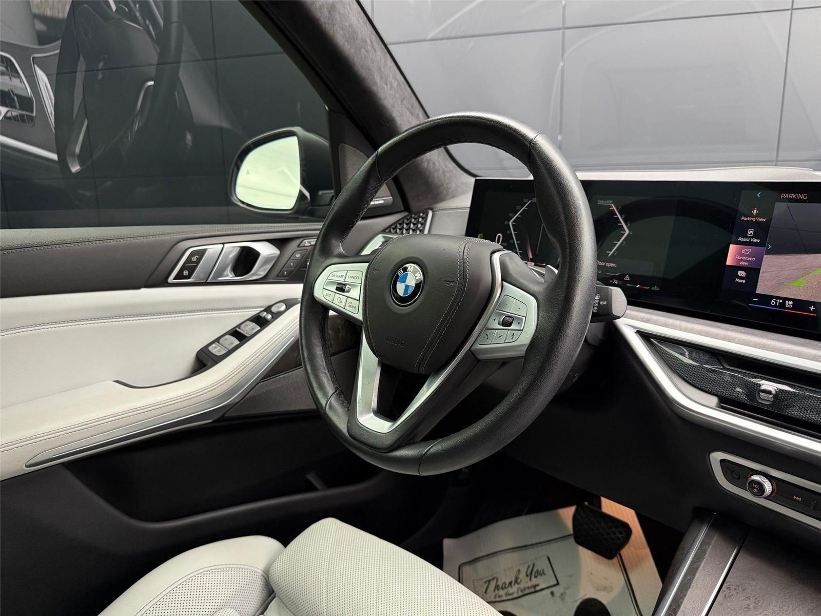BMW X7  2024
