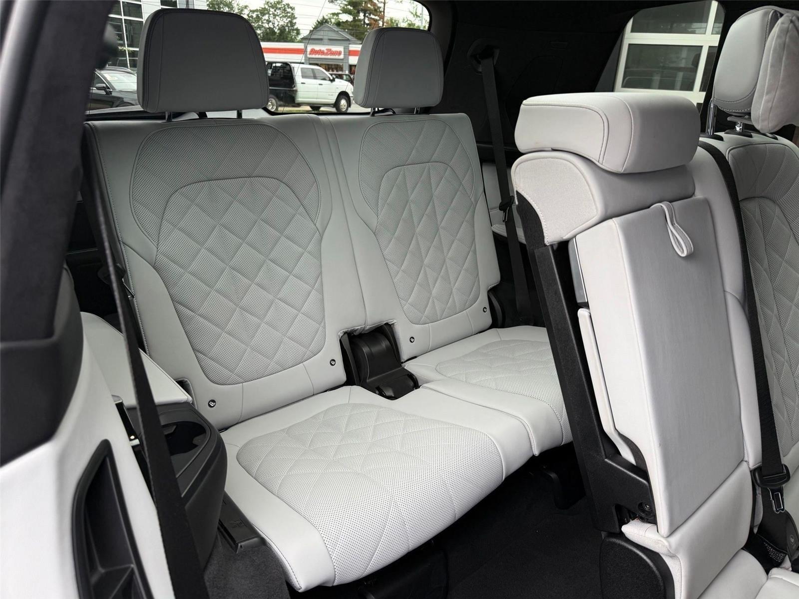 BMW X7  2024