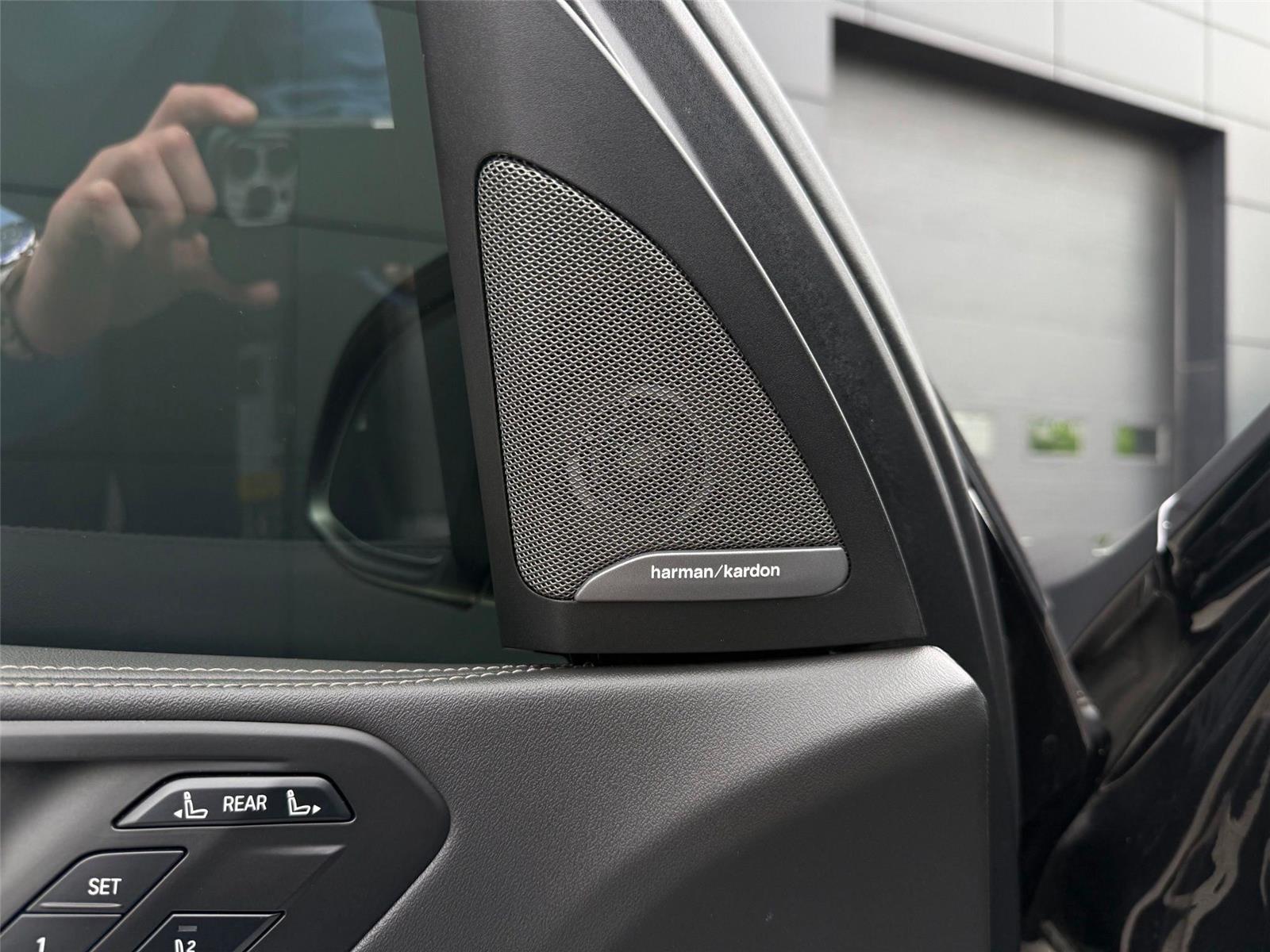 BMW X7  2024