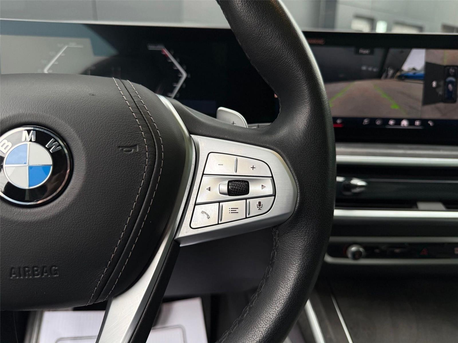 BMW X7  2024