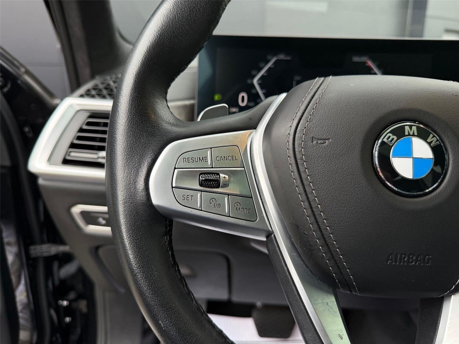 BMW X7  2024