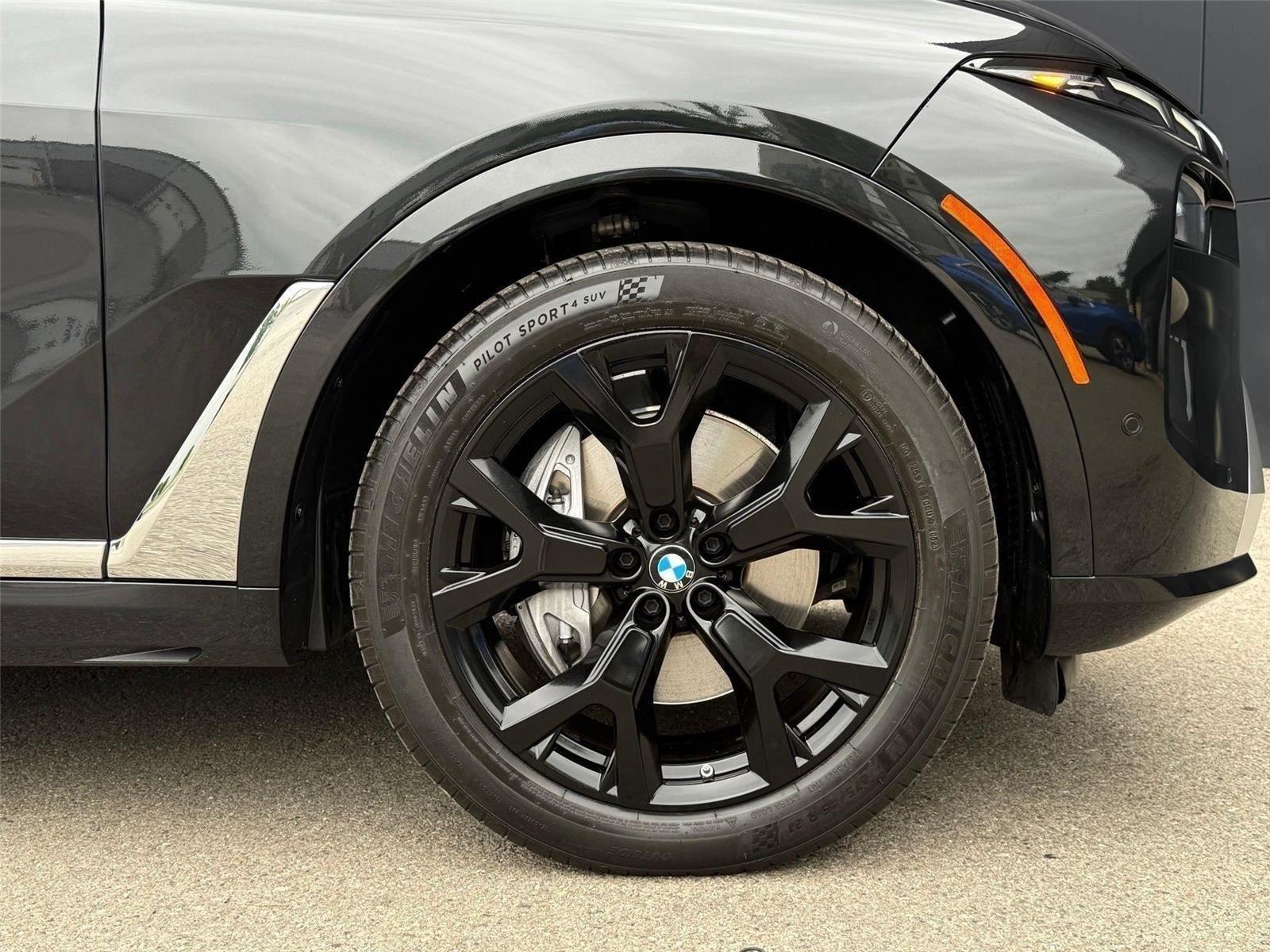 BMW X7  2024