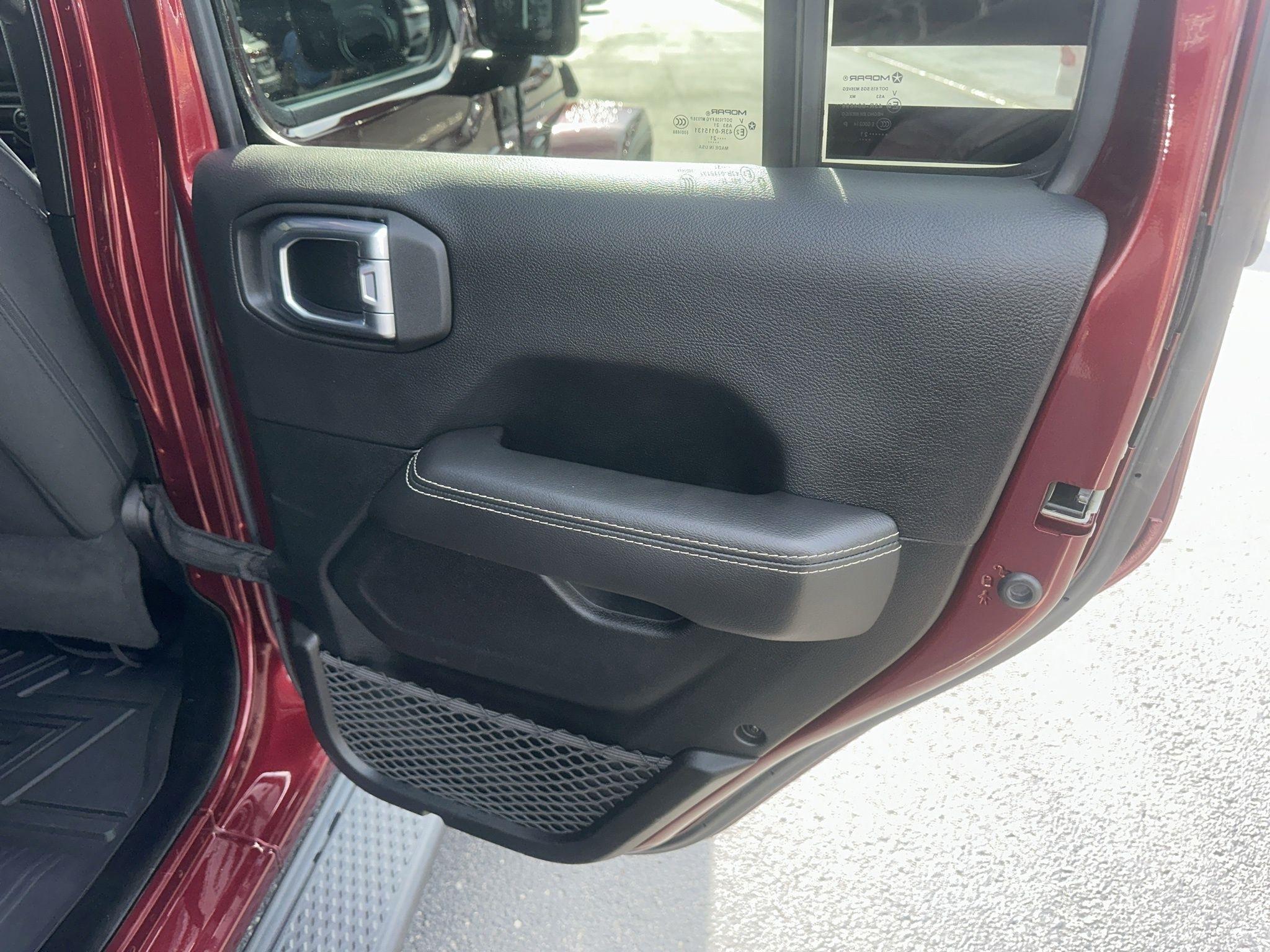 Jeep Gladiator  2021