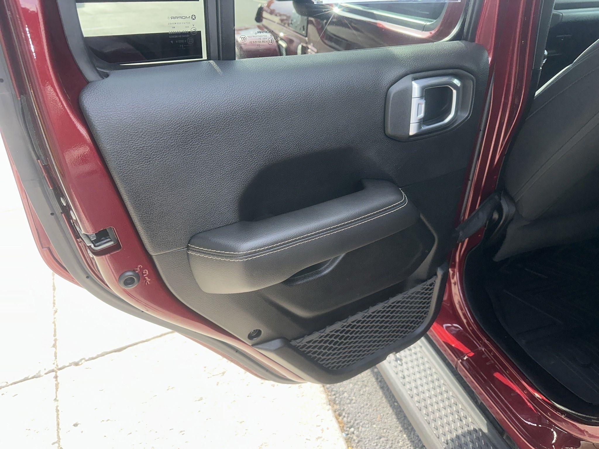 Jeep Gladiator  2021