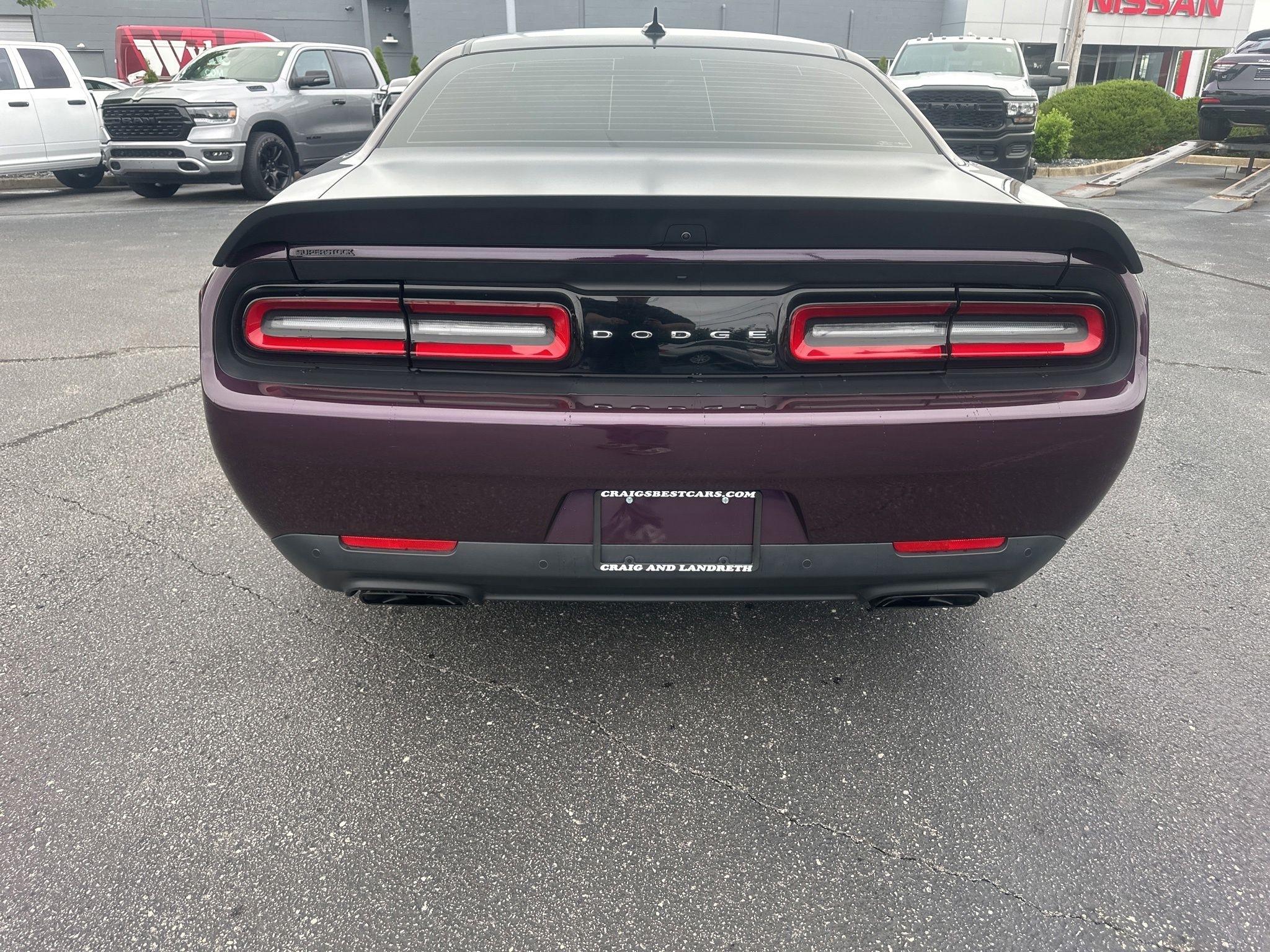 Dodge Challenger  2021