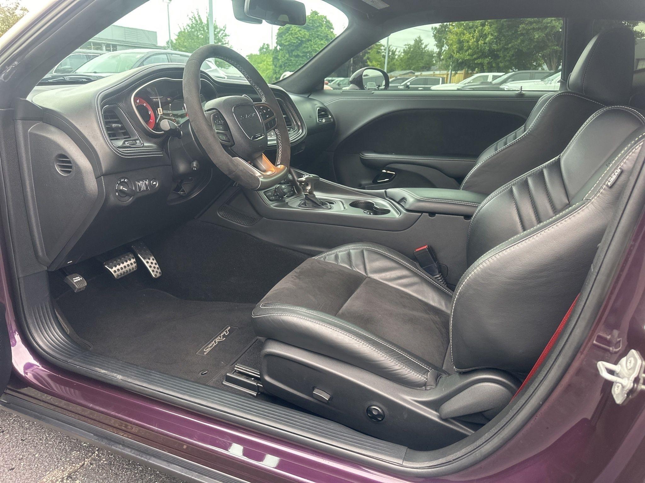 Dodge Challenger  2021