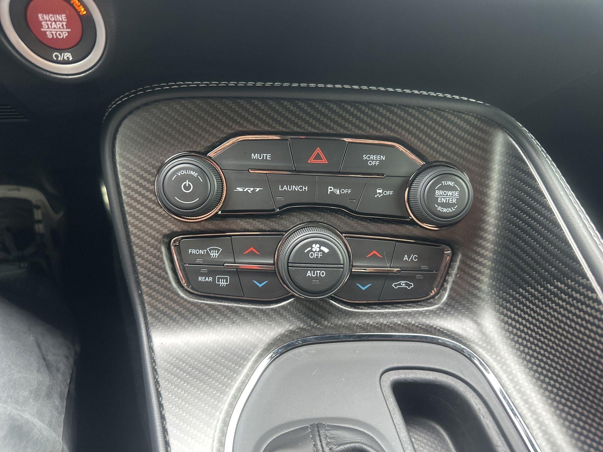 Dodge Challenger  2021