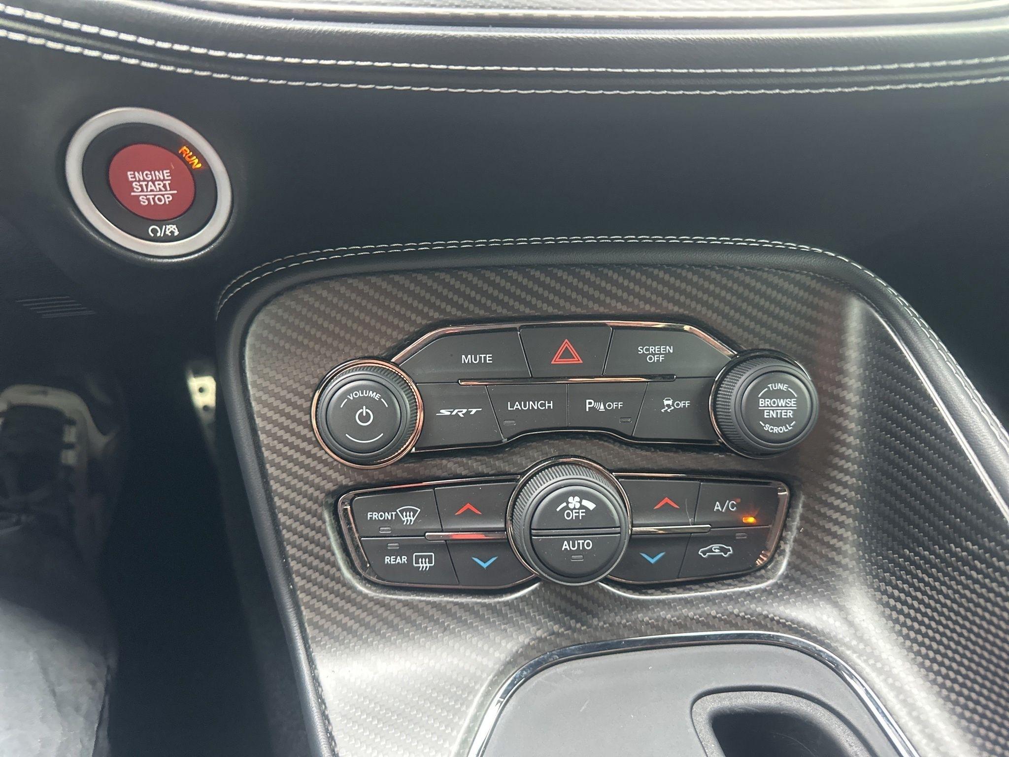 Dodge Challenger  2021