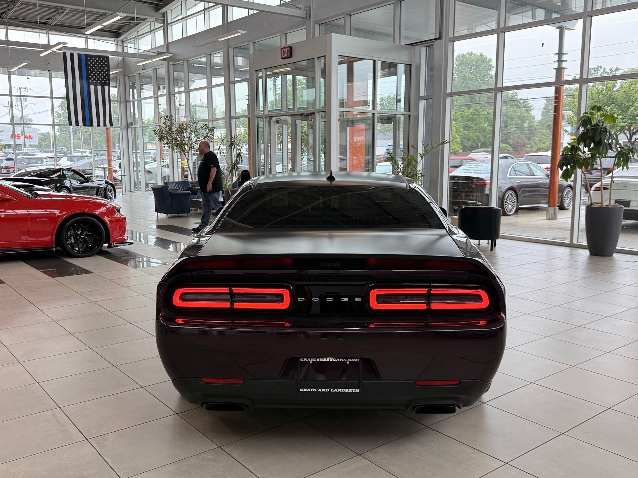 Dodge Challenger  2021