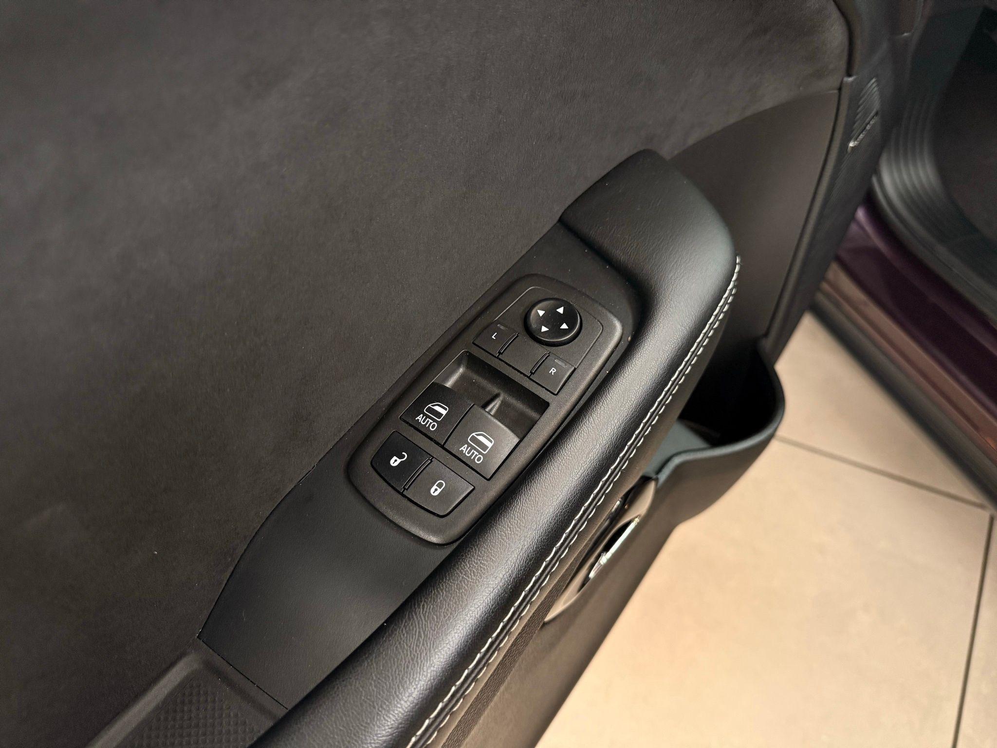 Dodge Challenger  2021