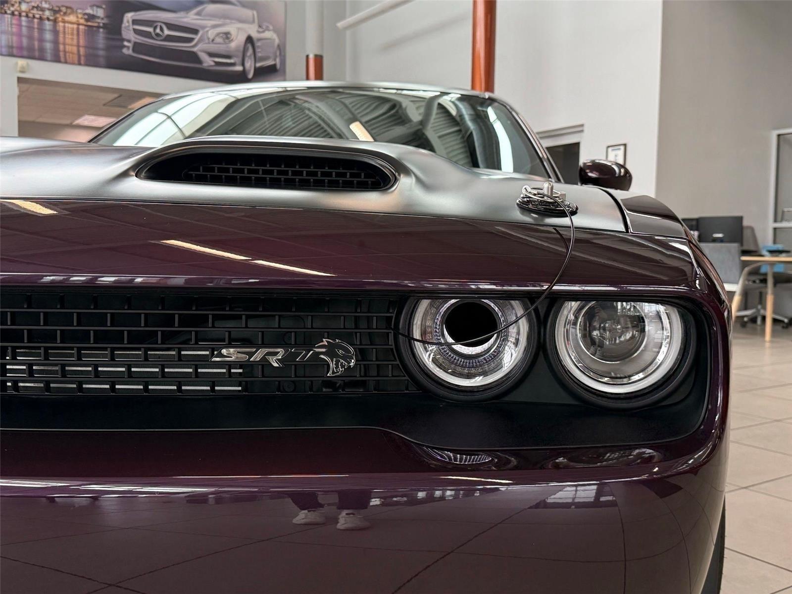 Dodge Challenger  2021