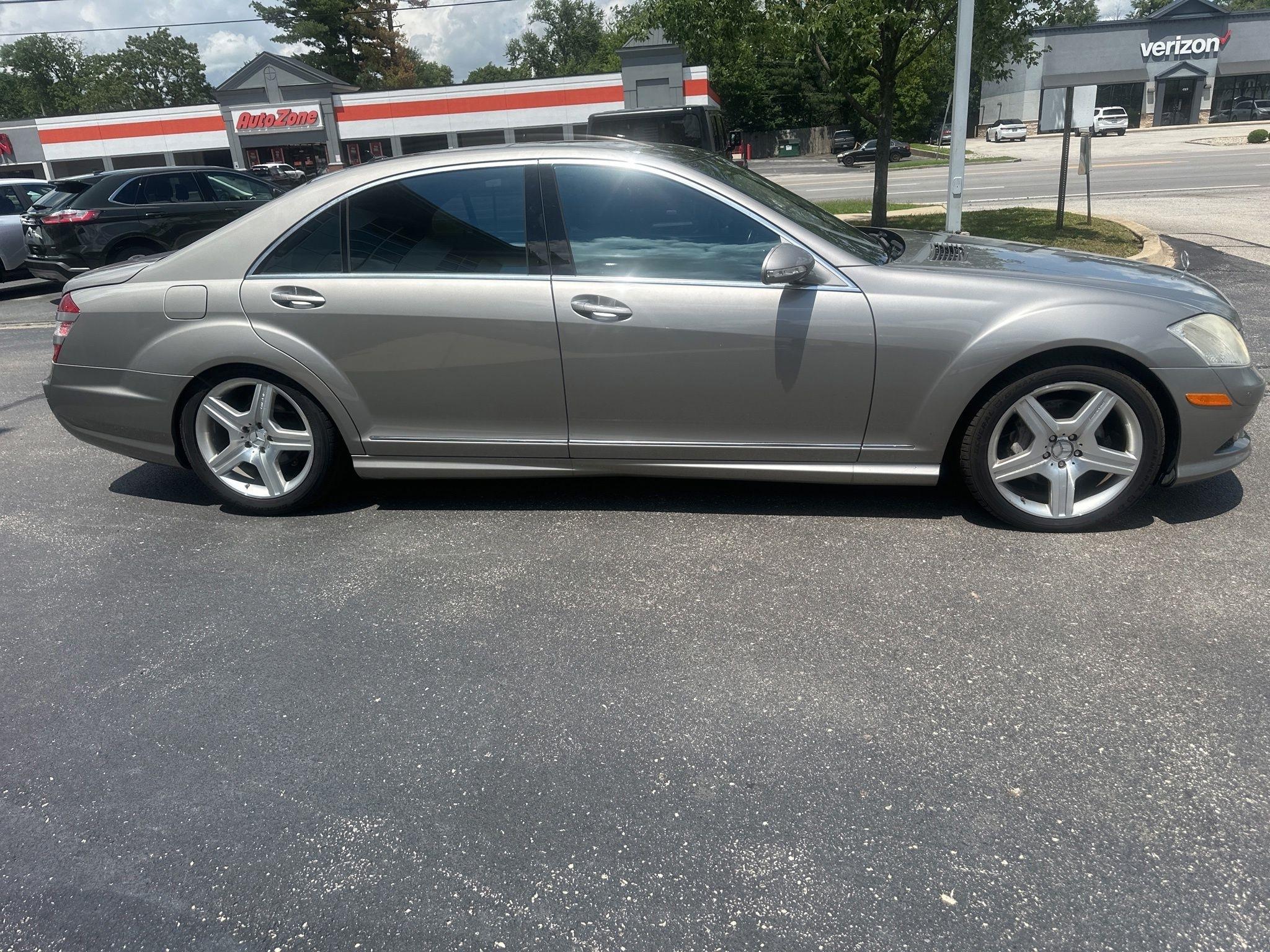 Mercedes-Benz S-Class  2008