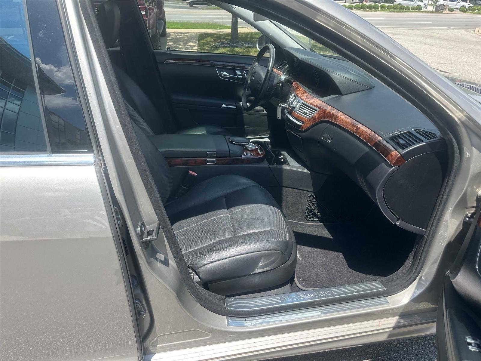Mercedes-Benz S-Class  2008