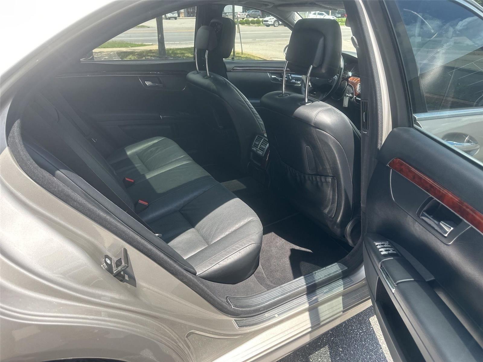 Mercedes-Benz S-Class  2008