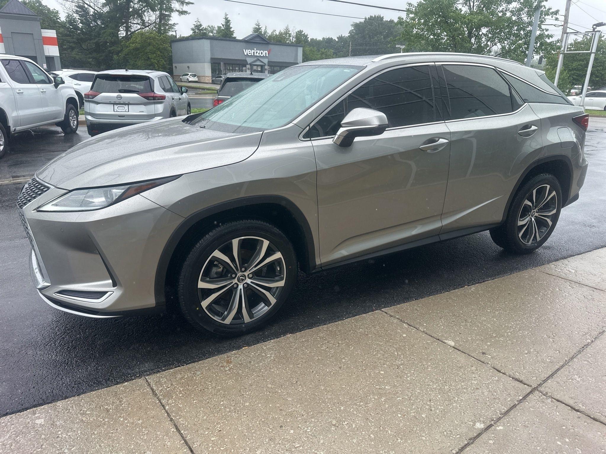 Lexus RX  2021