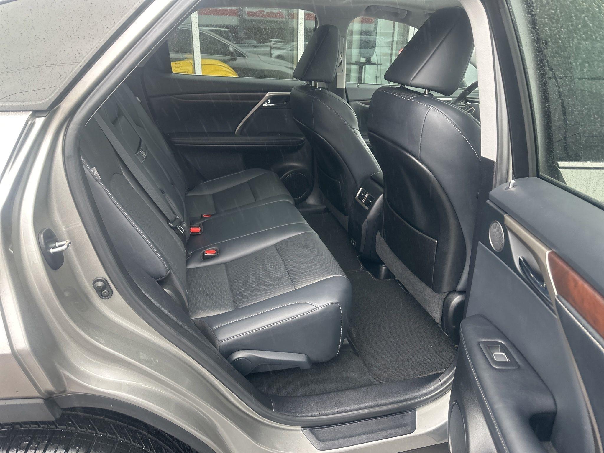 Lexus RX  2021