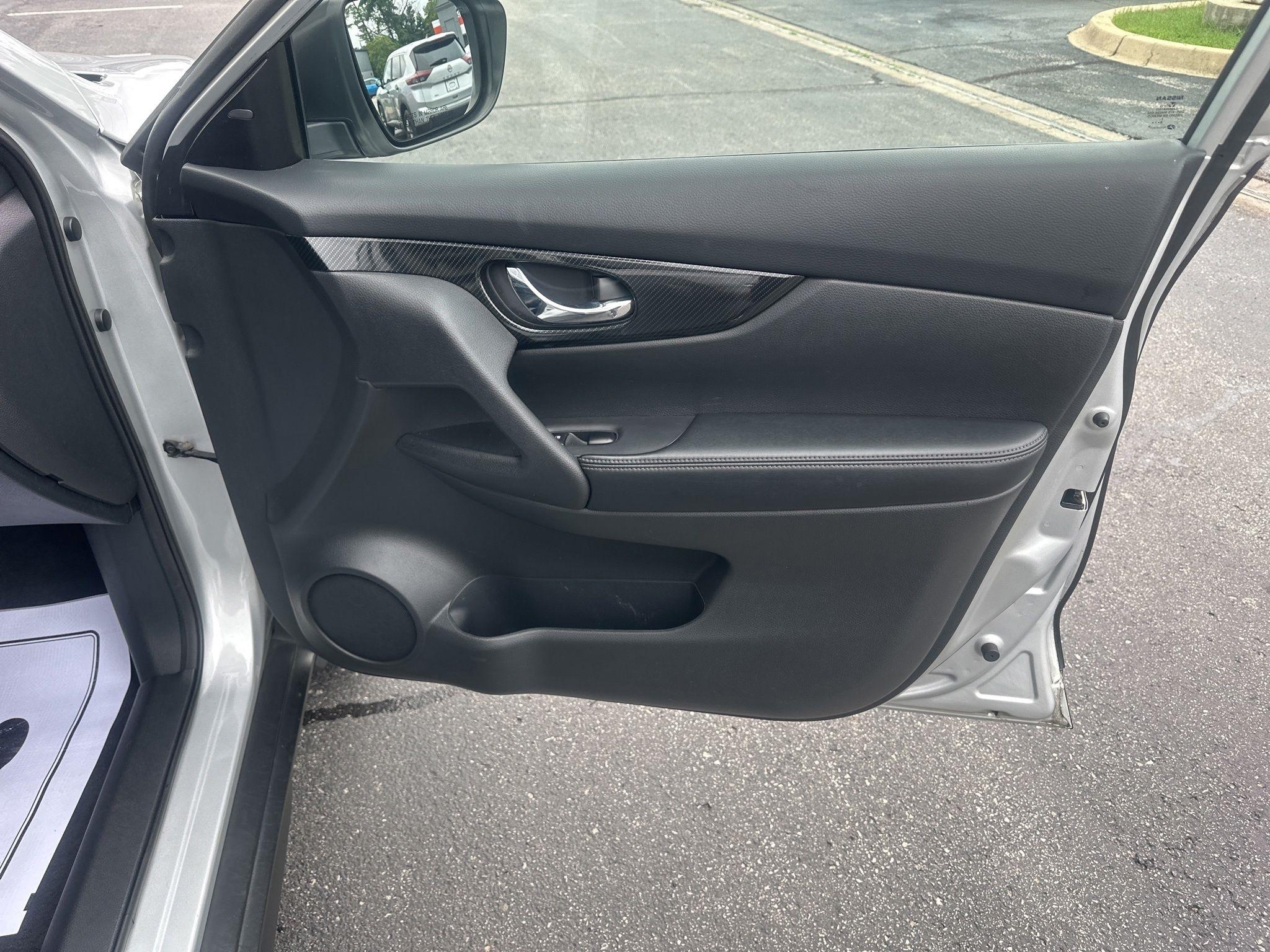 Nissan Rogue  2019