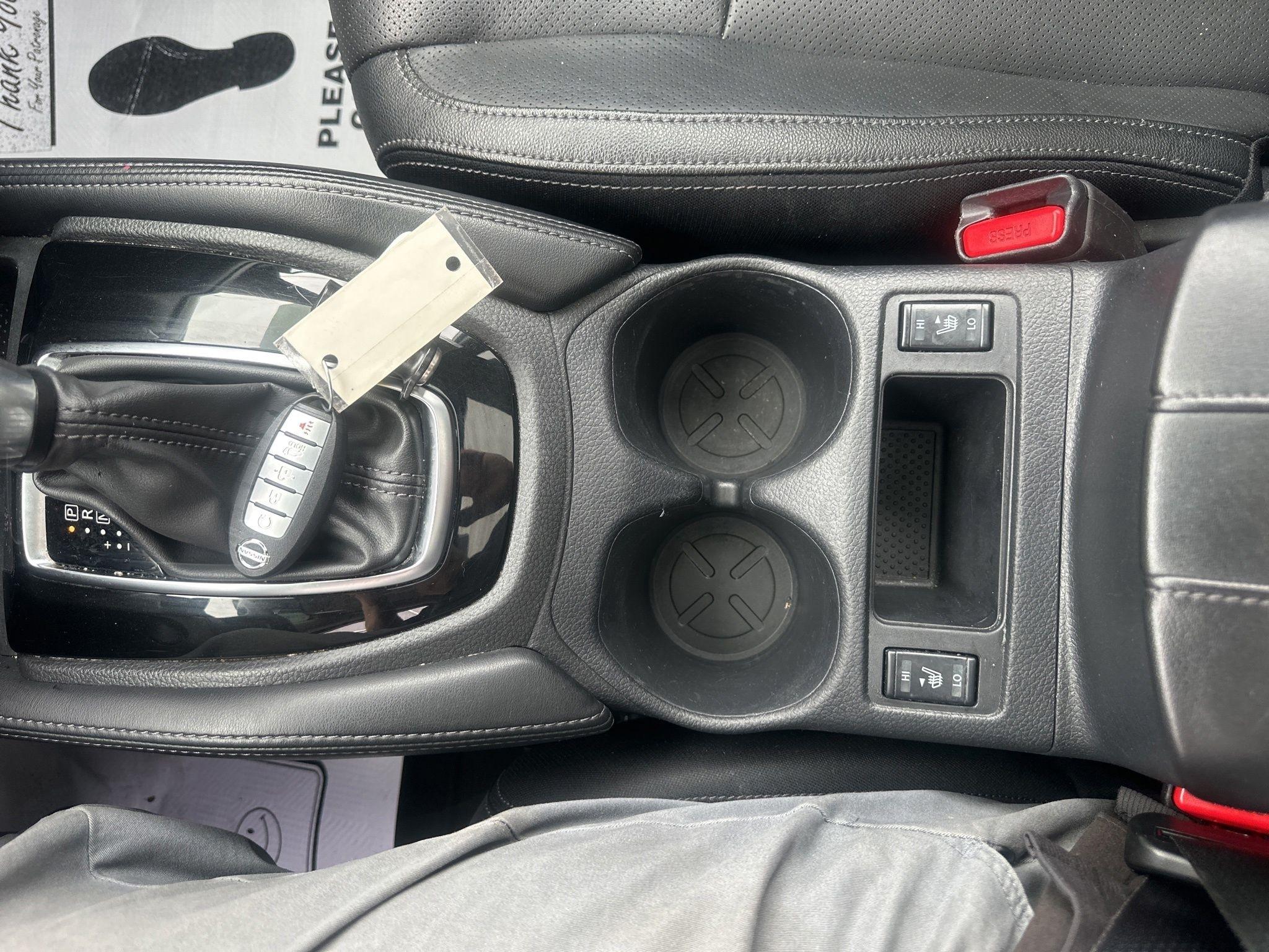 Nissan Rogue  2019
