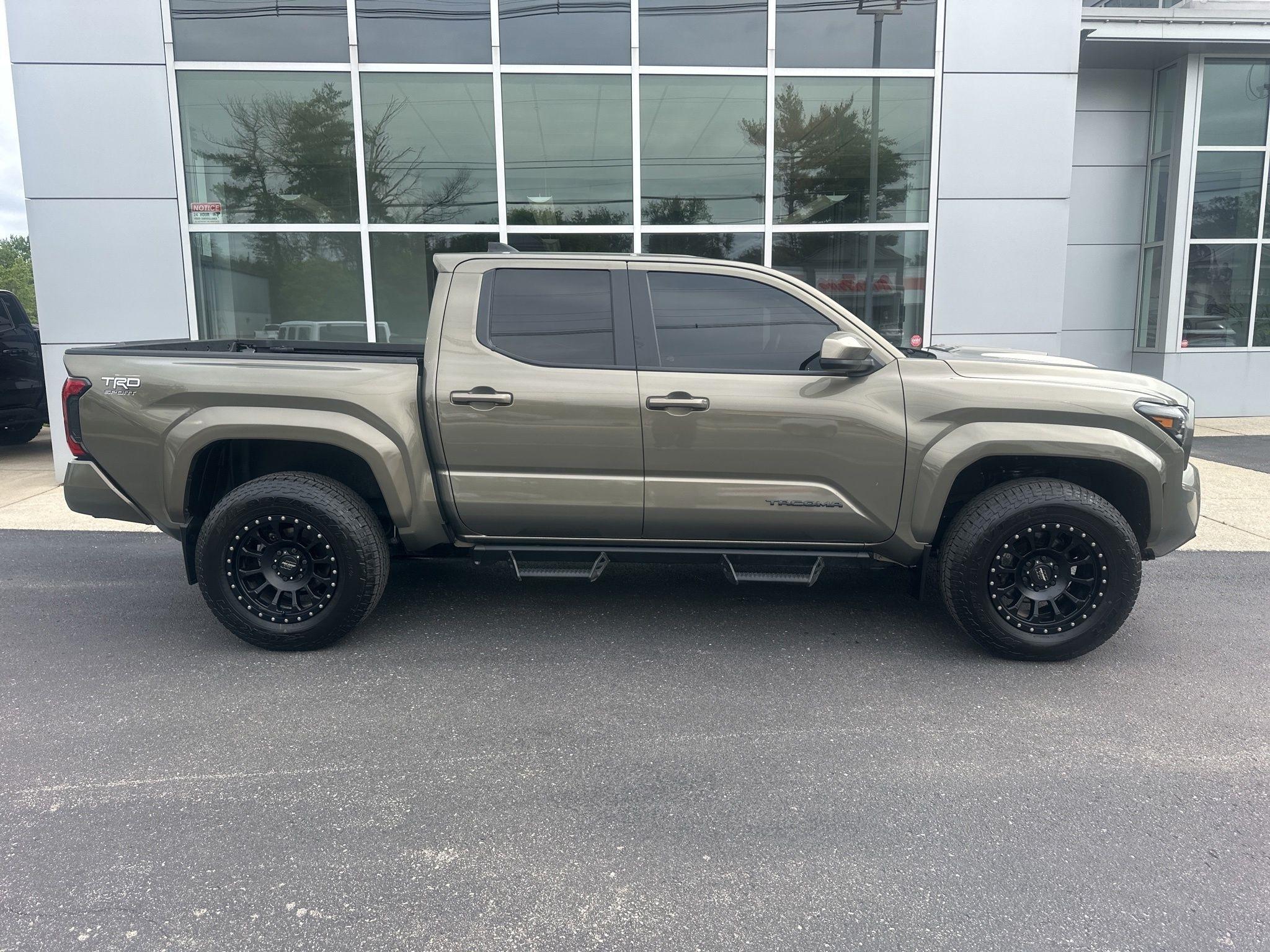 Toyota Tacoma  2024