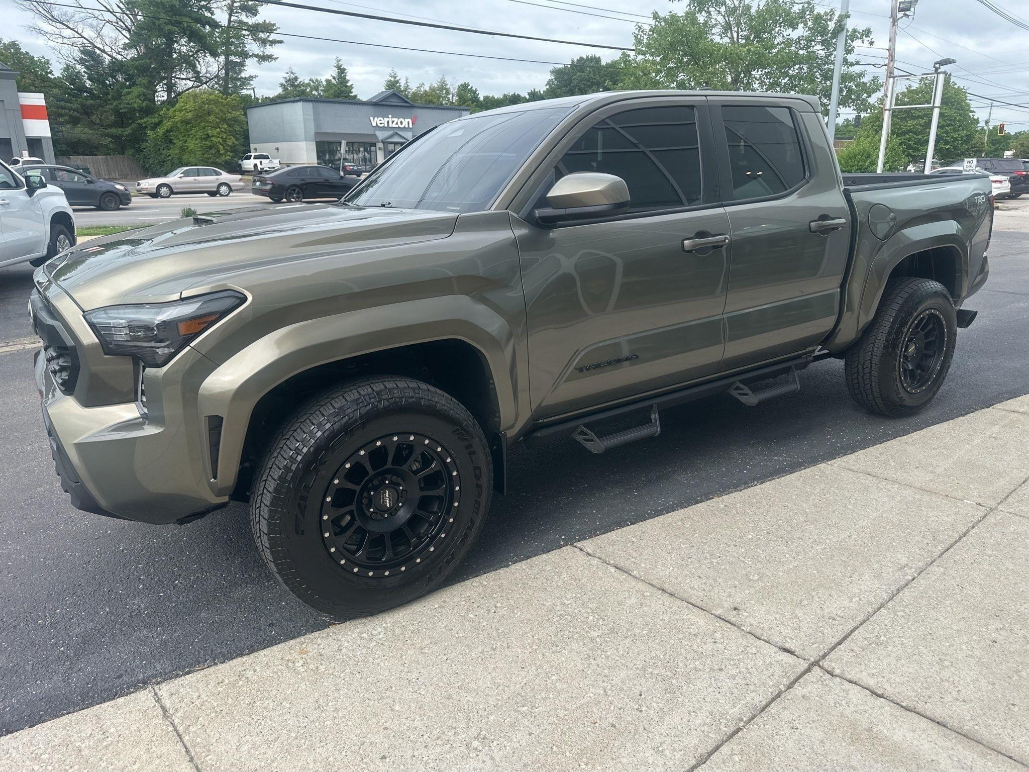 Toyota Tacoma  2024