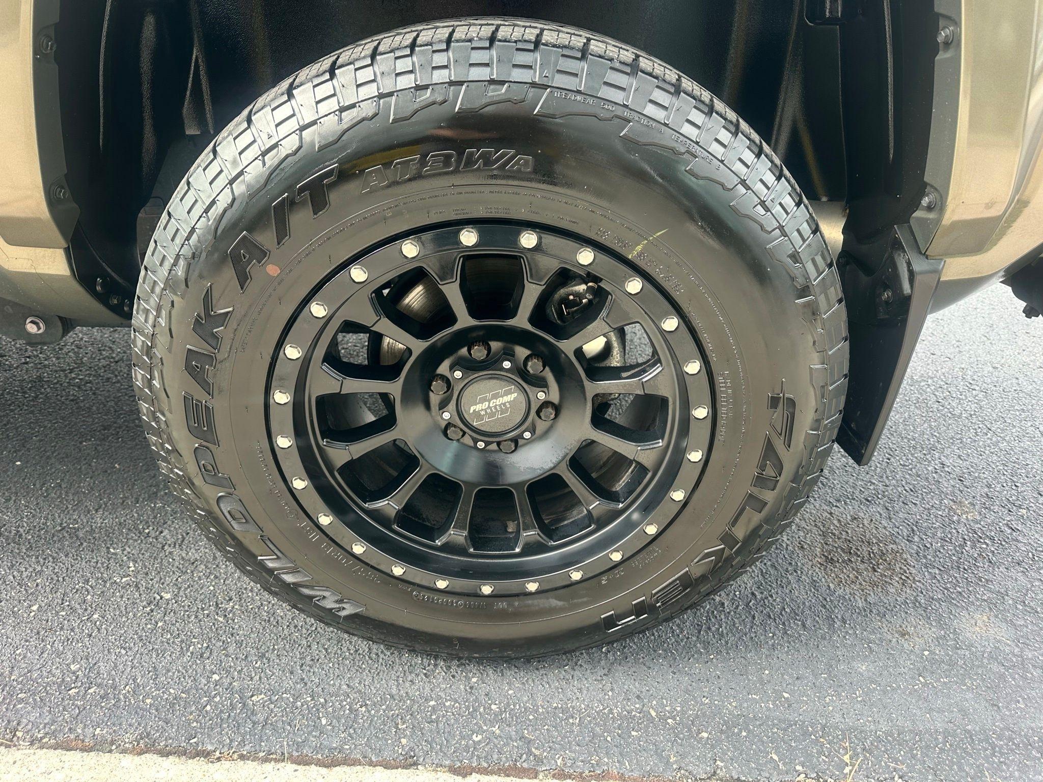 Toyota Tacoma  2024