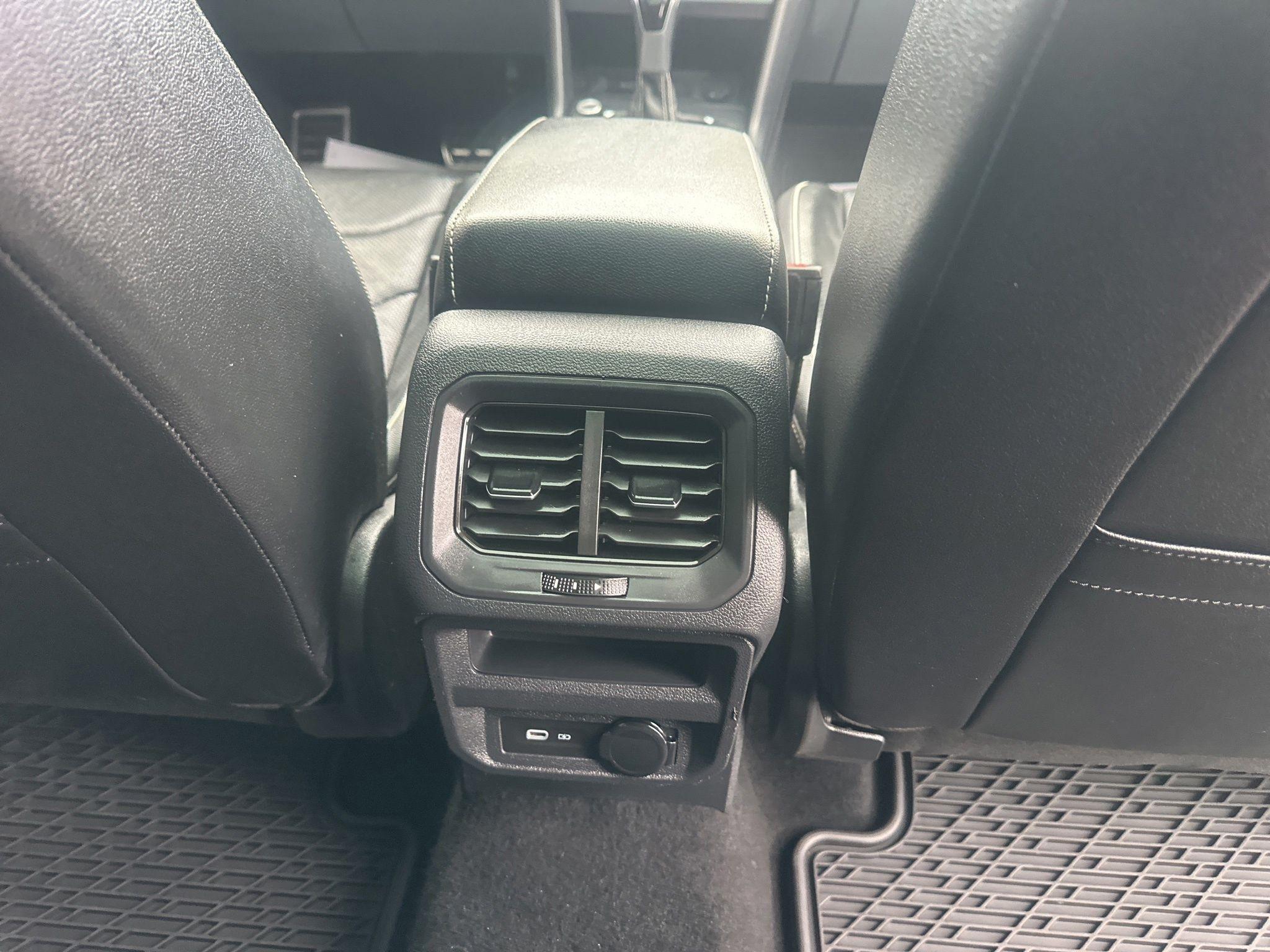 Volkswagen Tiguan  2022