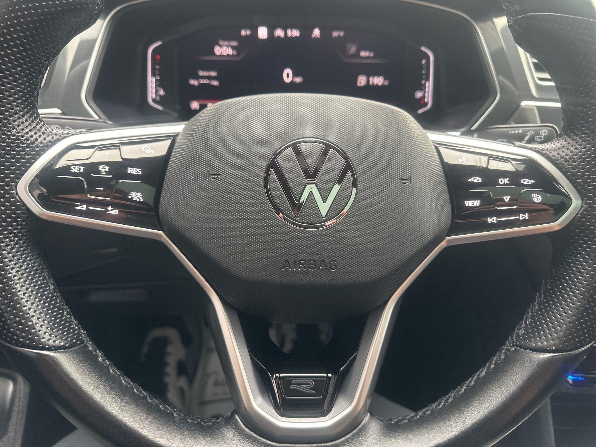 Volkswagen Tiguan  2022