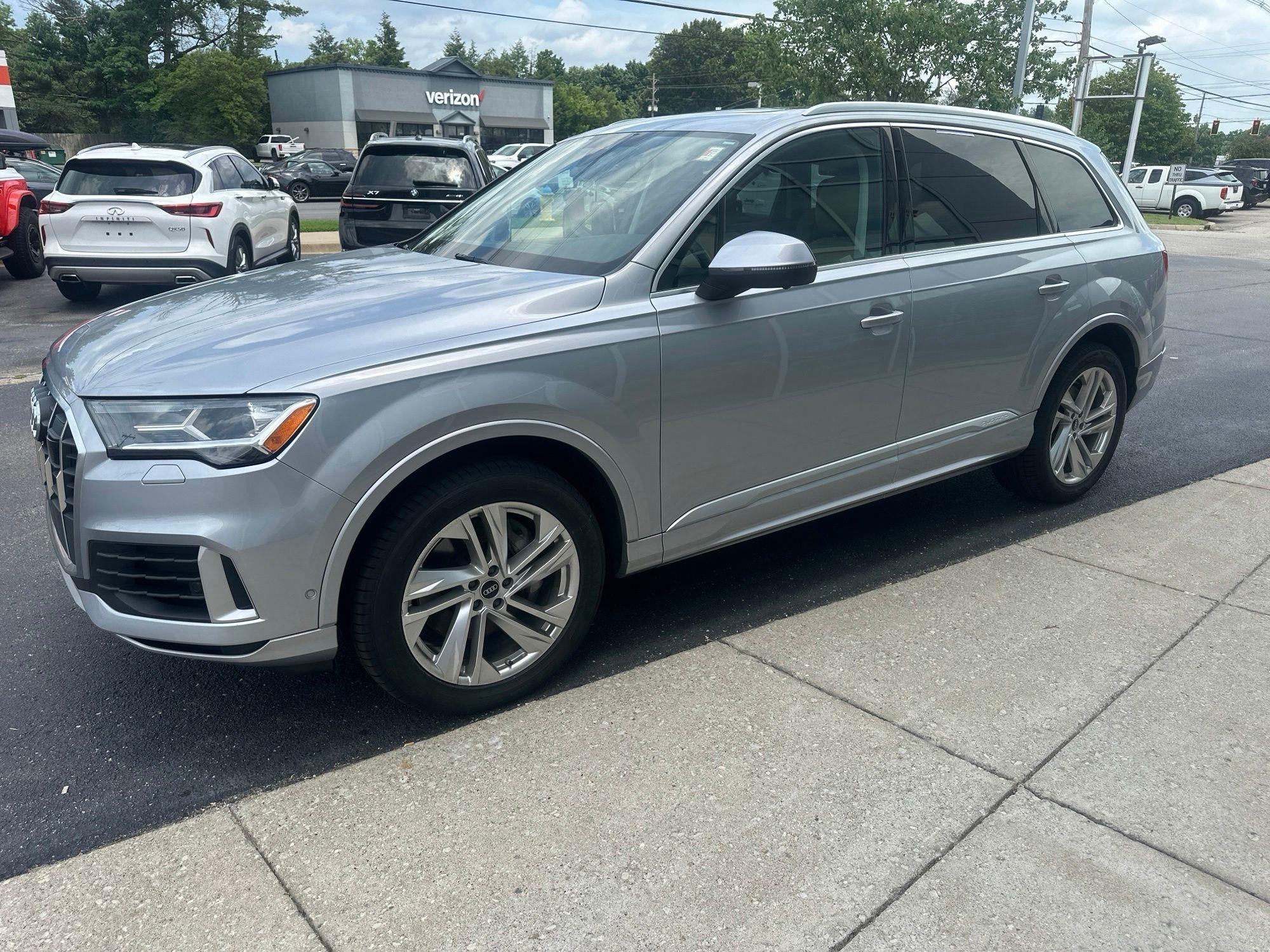 Audi Q7  2022