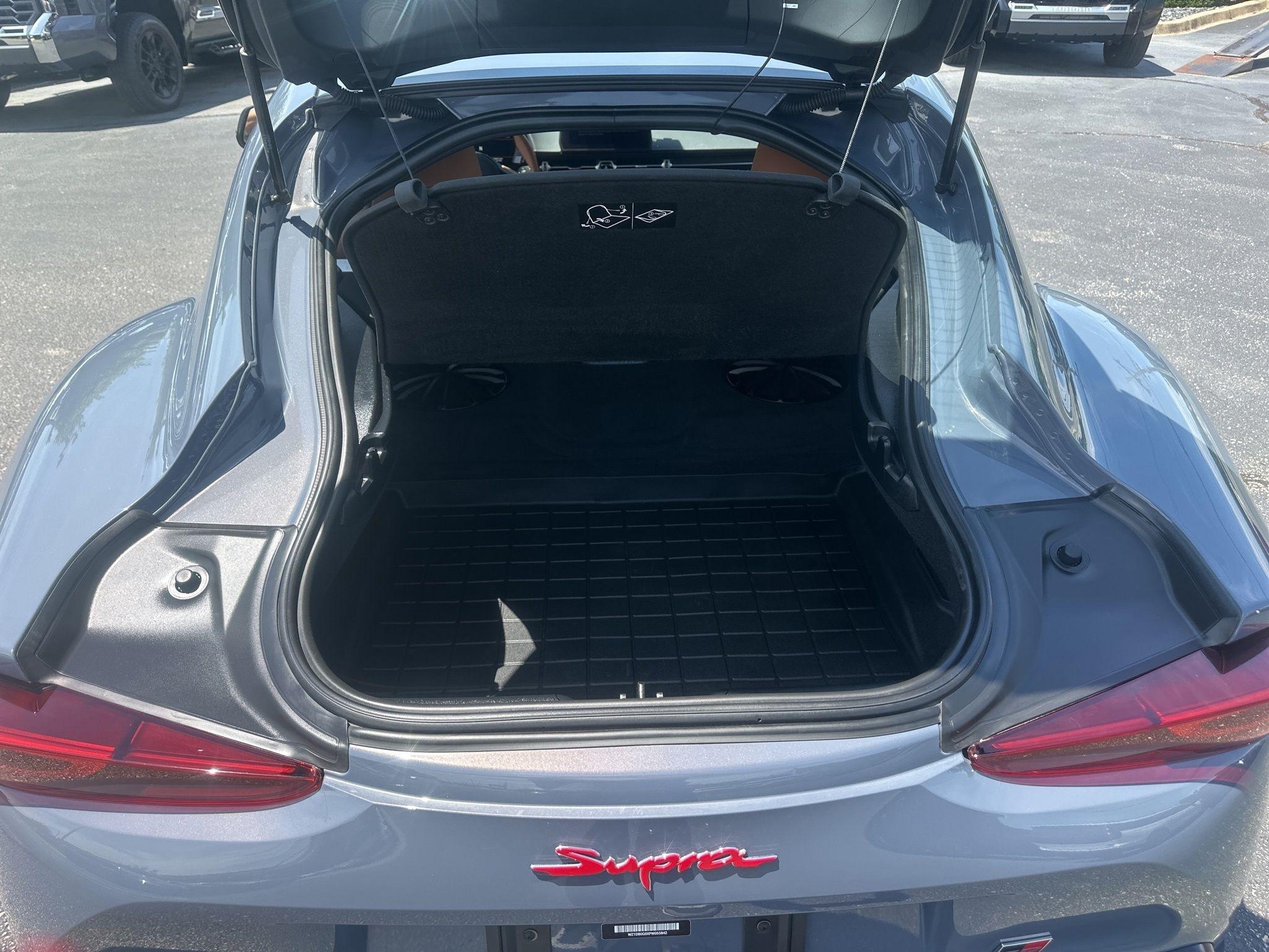 Toyota GR Supra  2023